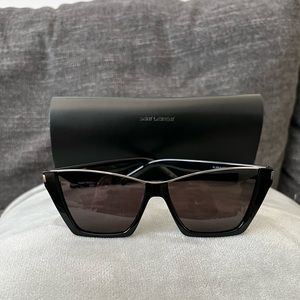 Saint Laurent Black Sunglasses Cat eyeStyle# 621228Y9903.
